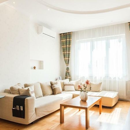 Chung cư 100 m² 2 phòng ngủ, 2 phòng tắm riêng ở Trung tâm Thành phố Sofia Ngoại thất bức ảnh