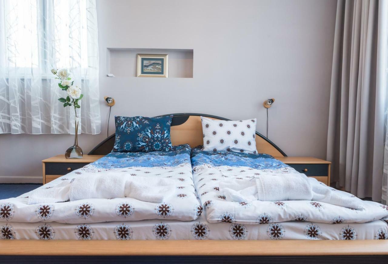 Chung cư 100 m² 2 phòng ngủ, 2 phòng tắm riêng ở Trung tâm Thành phố Sofia Ngoại thất bức ảnh